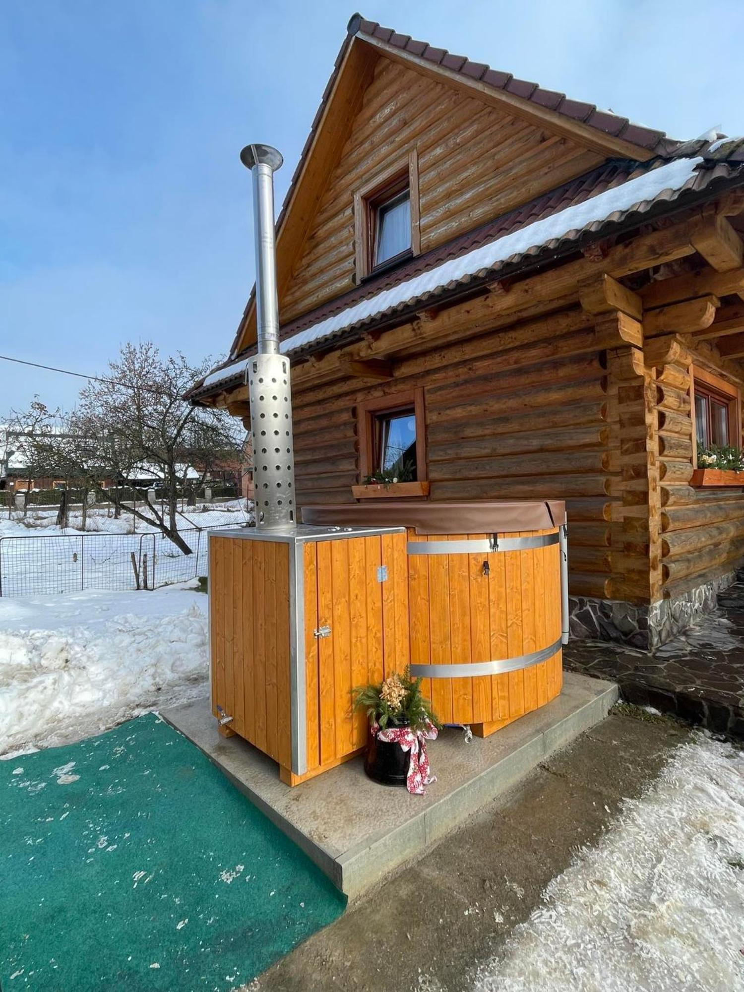 Appartamento Drevenica Zapadne Tatry S Kupacou Kadou A Krbom Žiar Esterno foto